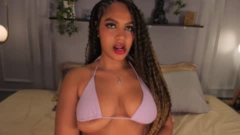 Snapshot of taylor_sexyy chatting on 9, 9, 2025 Taylor  online show from 9, 9, 2025