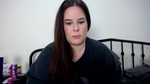 Taylor Michaels online show from 1, 10, 2025