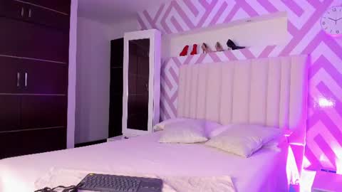 Snapshot of tayrasiny chatting on 18, 6, 2026 Tayra horny for you online show from 18, 6, 2026