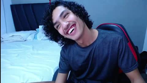 Tayron online show from 8, 10, 2025