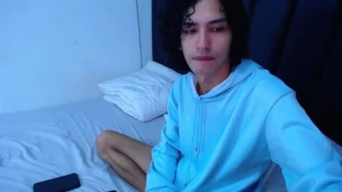 Snapshot of tayronx33 chatting on 5, 1, 2026 Tayron online show from 5, 1, 2026