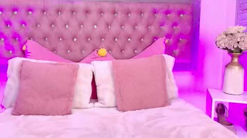 Snapshot of tayzon_foxxx chatting on 9, 1, 2026 Sofia online show from 9, 1, 2026