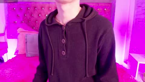 Snapshot of tayzon_foxxx chatting on 13, 1, 2026 Sofia online show from 13, 1, 2026