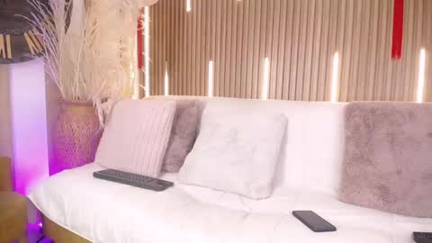 Sofia online show from 5, 3, 2026