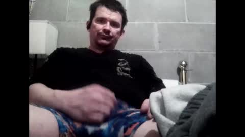 Snapshot of tbaxter95187 chatting on 8, 3, 2026 tbaxter95187 online show from 8, 3, 2026