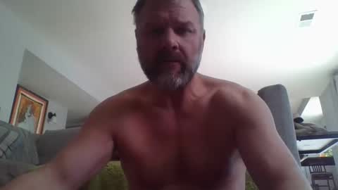 Snapshot of tbiz82 chatting on 5, 4, 2026 Tbiz82 online show from 5, 4, 2026