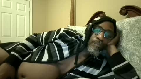 Snapshot of tchsul chatting on 19, 12, 2025 TOUCH online show from 19, 12, 2025