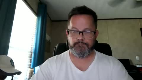 Snapshot of tdhawk87 chatting on 24, 4, 2026 tdhawk87 online show from 24, 4, 2026