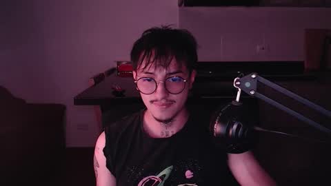 Teo independent model online show from 8, 1, 2026