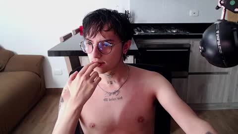 Snapshot of te0__0 chatting on 14, 4, 2026 Teo independent model online show from 14, 4, 2026