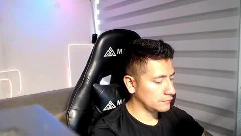 DYNAMITE DUO69 online show from 26, 5, 2026