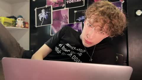 Snapshot of technoracer chatting on 1, 4, 2026 Alice online show from 1, 4, 2026