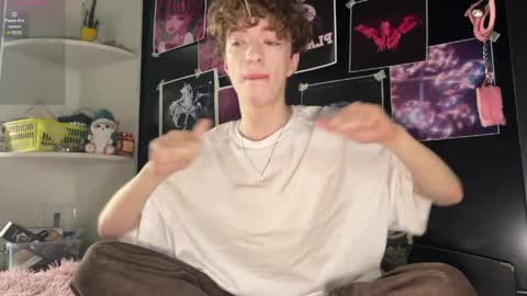 Snapshot of technoracer chatting on 11, 4, 2026 Alice online show from 11, 4, 2026