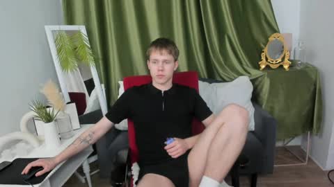 Snapshot of ted_lunn chatting on 10, 4, 2026 Ted online show from 10, 4, 2026