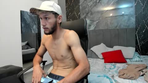 Snapshot of tedyx99 chatting on 16, 3, 2026 Tedy online show from 16, 3, 2026