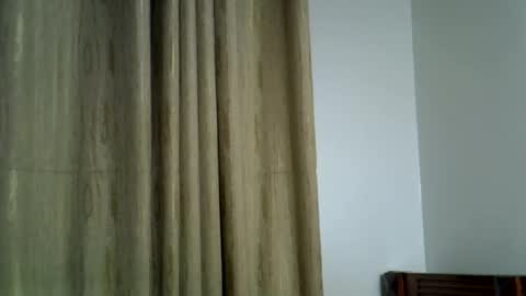 Snapshot of tee_01 chatting on 23, 3, 2026 Nicole online show from 23, 3, 2026