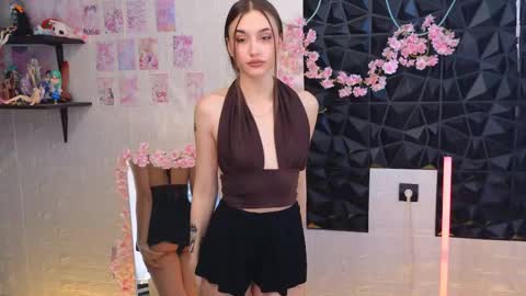 Snapshot of teeaapsex chatting on 2, 5, 2026 Alice and Cassie online show from 2, 5, 2026