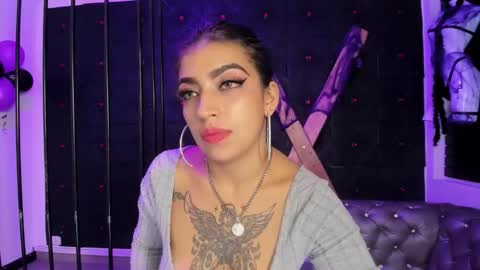 Snapshot of teeennaugthy18 chatting on 26, 10, 2025 Tayloor online show from 26, 10, 2025