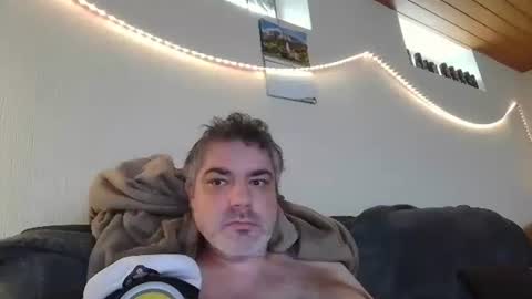 Snapshot of teeforyou chatting on 9, 10, 2025 Peter online show from 9, 10, 2025