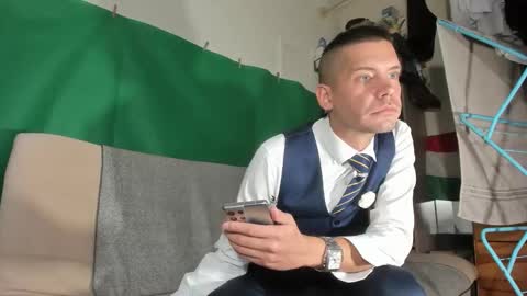 Snapshot of telepaticman chatting on 22, 10, 2025 Virg Lszl online show from 22, 10, 2025