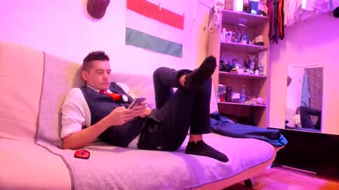 Snapshot of telepaticman chatting on 16, 12, 2025 Virg Lszl online show from 16, 12, 2025