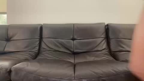 tellmewhat2dooo online show from 10, 10, 2025