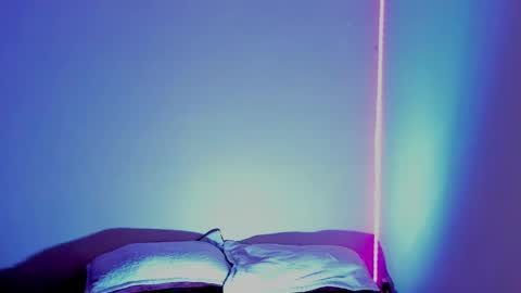 Snapshot of temptationsweet__ chatting on 25, 4, 2026 Sara online show from 25, 4, 2026