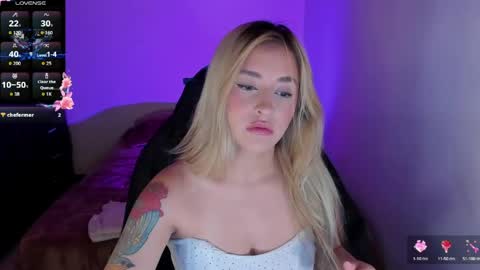 Snapshot of temptationsweet__ chatting on 12, 5, 2026 Sara online show from 12, 5, 2026