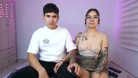 Snapshot of tender_dust chatting on 14, 9, 2025 tender_dust online show from 14, 9, 2025