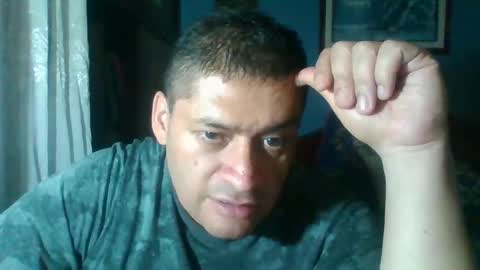 Snapshot of tender_eldelatienda chatting on 22, 4, 2026 Fabio Canavaro online show from 22, 4, 2026