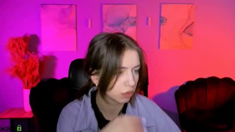 Snapshot of tender_louise chatting on 6, 3, 2026 ur Louise online show from 6, 3, 2026