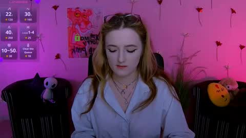 Snapshot of tender_louise chatting on 17, 4, 2026 ur Louise online show from 17, 4, 2026