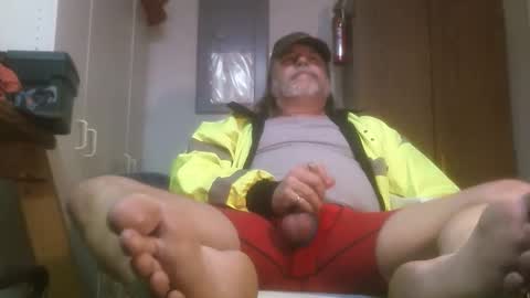 Snapshot of tennredneck chatting on 25, 2, 2025 Tennredneck online show from 25, 2, 2025