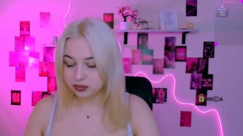 Snapshot of teresa_shy chatting on 27, 4, 2026 your love online show from 27, 4, 2026