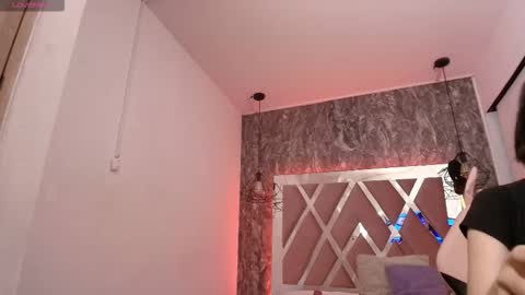 Terra Elowen online show from 1, 10, 2025