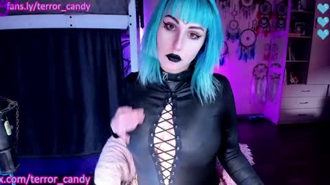 Snapshot of terror_candy chatting on 26, 4, 2026 CRY BABY online show from 26, 4, 2026