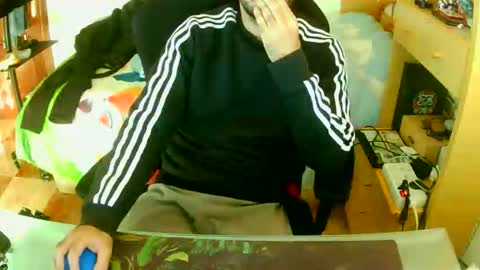 Snapshot of terwosdex chatting on 25, 11, 2025 terwosdex online show from 25, 11, 2025