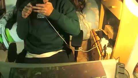 Snapshot of terwosdex chatting on 18, 12, 2025 terwosdex online show from 18, 12, 2025