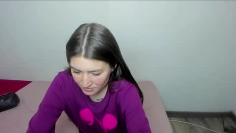 Snapshot of tesa_cute chatting on 30, 4, 2026 tesa online show from 30, 4, 2026