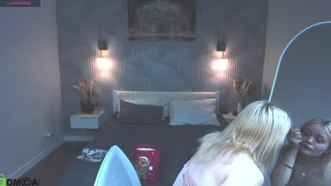 Snapshot of tessa_ashe chatting on 9, 4, 2026 Tessa online show from 9, 4, 2026