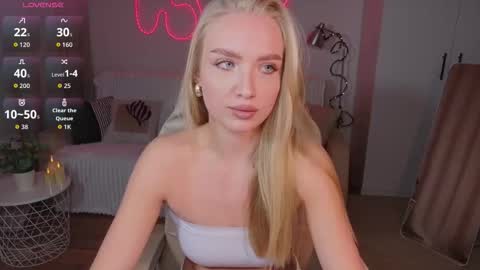 Snapshot of tessahamilton chatting on 24, 2, 2026 TessaHamilton online show from 24, 2, 2026