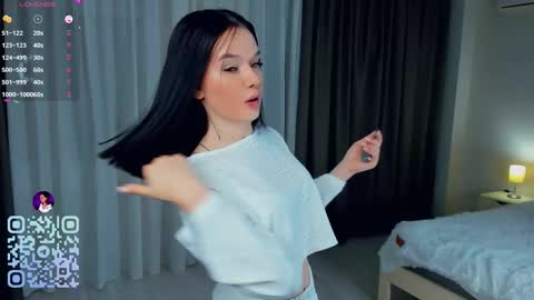 Snapshot of tessiekhanponaphan chatting on 19, 12, 2025 Cindy online show from 19, 12, 2025