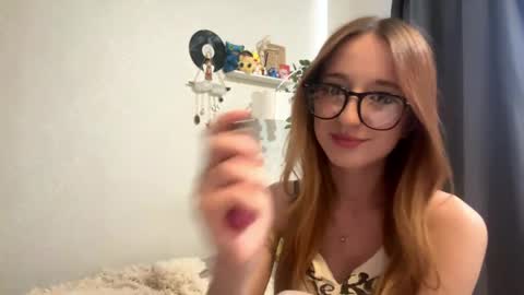 Snapshot of tessiekrenek chatting on 21, 5, 2026 Asya online show from 21, 5, 2026