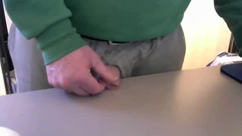 Snapshot of testechat chatting on 3, 12, 2025 Test the Chat online show from 3, 12, 2025