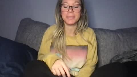 Daphne Summers online show from 12, 11, 2025