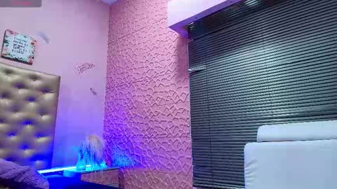 teylor_lovee online show from 17, 12, 2025