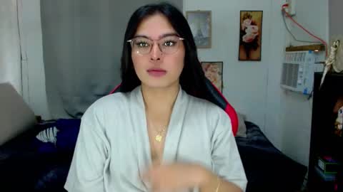 tgirlselena online show from 15, 1, 2026