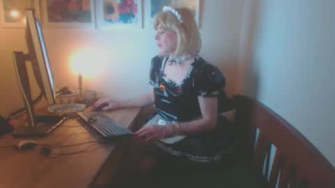 Tgirlsub4DomQ online show from 5, 12, 2025