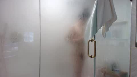 Snapshot of tgirltoesx chatting on 14, 11, 2025 babygirlmami online show from 14, 11, 2025