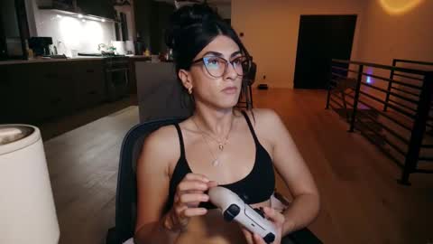 babygirlmami online show from 13, 2, 2026